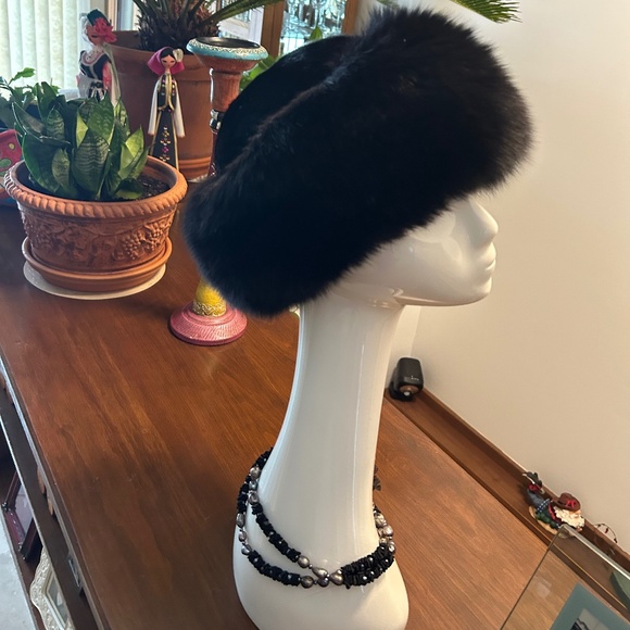 TheFurVault Lenore Marshall Ranch Mink Hat With Fox Trim, AOS, New with Tags main image 8